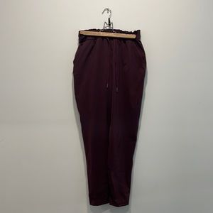 Lululemon Stretch high rise 7/8 pant. Size 6. Burgundy.